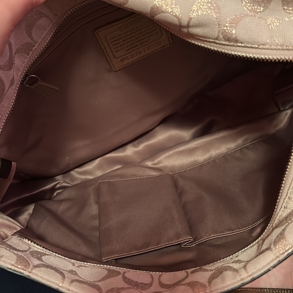 Authentic Coach purse - Picture 4 of 7